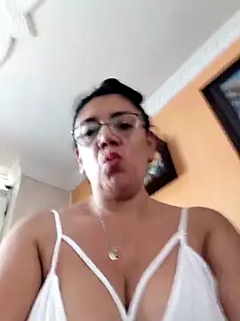 Snapshot of Mielx chatting on 29, 4, 2026 Mielx online show from 29, 4, 2026