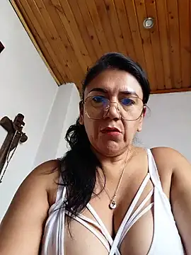 Snapshot of Mielx chatting on 13, 5, 2026 Mielx online show from 13, 5, 2026