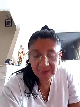 Snapshot of Mielx chatting on 16, 4, 2026 Mielx online show from 16, 4, 2026