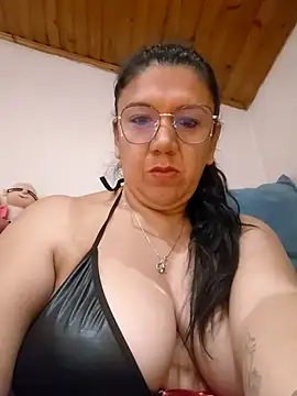 Snapshot of Mielx chatting on 2, 5, 2026 Mielx online show from 2, 5, 2026