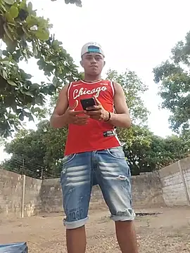 HOTRAINYGOLDEN online show from 26, 3, 2026