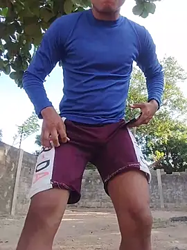 HOTRAINYGOLDEN online show from 27, 3, 2026