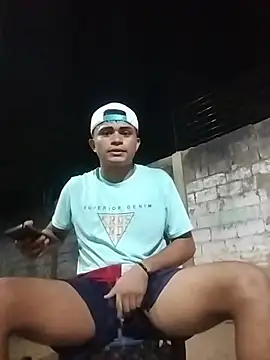 HOTRAINYGOLDEN online show from 24, 3, 2026