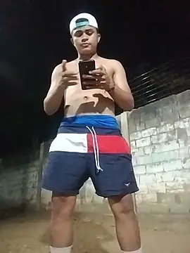 HOTRAINYGOLDEN online show from 28, 3, 2026