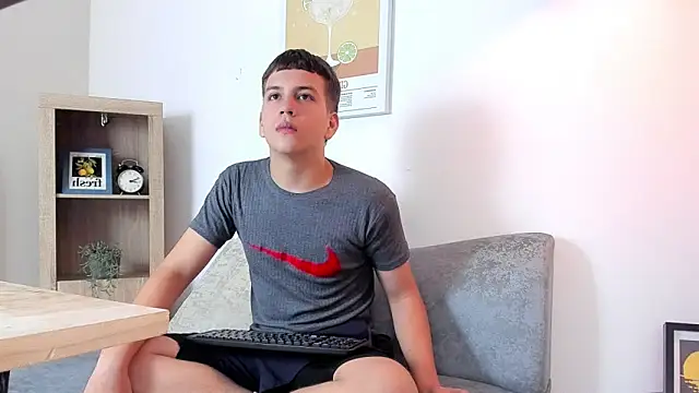 dennis hills online show from 21, 3, 2026