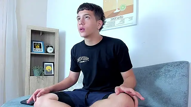 dennis hills online show from 26, 3, 2026