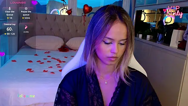 Stacy Tyler online show from 12, 6, 2026