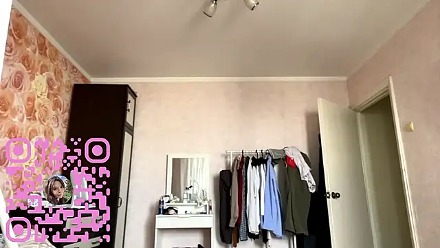 VeliaHypolite online show from 23, 3, 2026