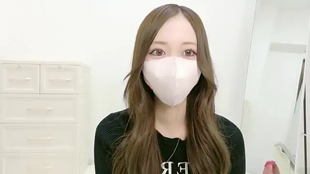 Snapshot of salachan_v chatting on 15, 4, 2026 salachan v online show from 15, 4, 2026