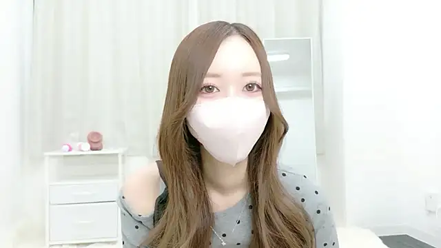 Snapshot of salachan_v chatting on 7, 4, 2026 salachan v online show from 7, 4, 2026