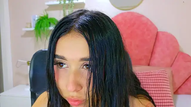 Snapshot of StarrMoon__ chatting on 12, 6, 2026 StarrMoon online show from 12, 6, 2026