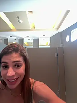 Snapshot of zelyramonvielly chatting on 13, 5, 2026 zelyramonvielly online show from 13, 5, 2026
