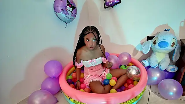 Snapshot of Ellie_Cute7 chatting on 15, 6, 2026 Ellie Cute7 online show from 15, 6, 2026