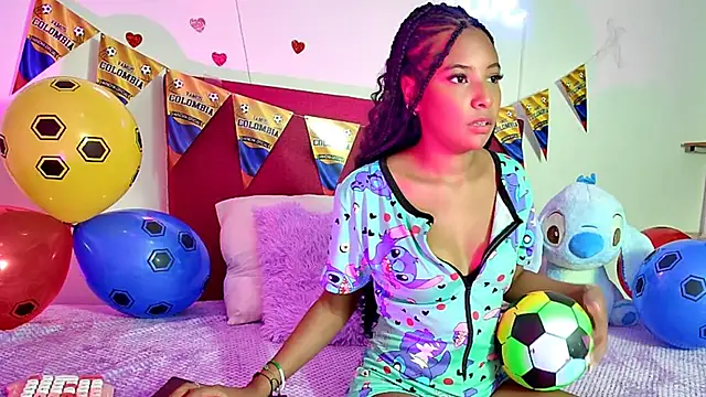 Snapshot of Ellie_Cute7 chatting on 17, 6, 2026 Ellie Cute7 online show from 17, 6, 2026