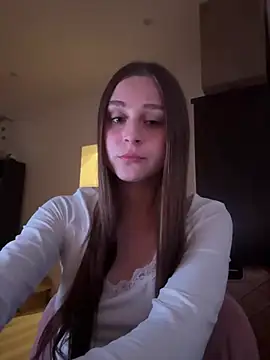 Snapshot of BellMeow_ chatting on 18, 5, 2026 BellMeow online show from 18, 5, 2026
