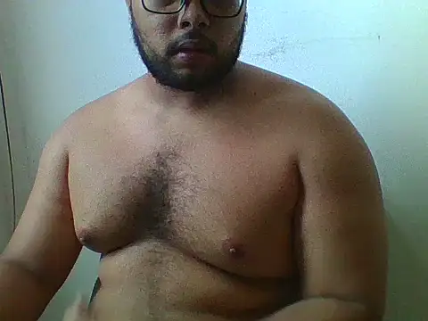 Snapshot of Derick_013 chatting on 17, 5, 2026 Derick 013 online show from 17, 5, 2026