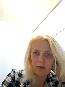 MiaLove183 online show from 30, 5, 2026