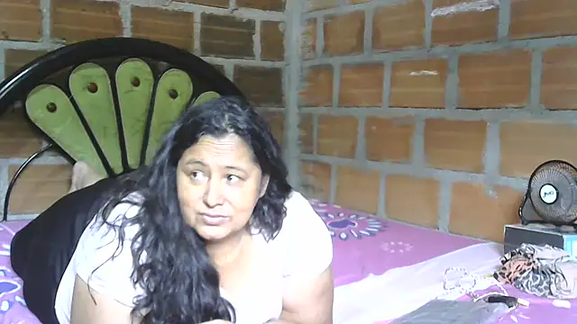 Snapshot of tistmature-69 chatting on 31, 7, 2026 tistmature-69 online show from 31, 7, 2026