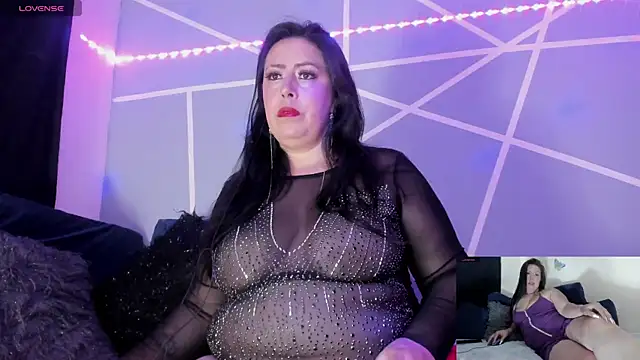 bella smit1 online show from 7, 5, 2026