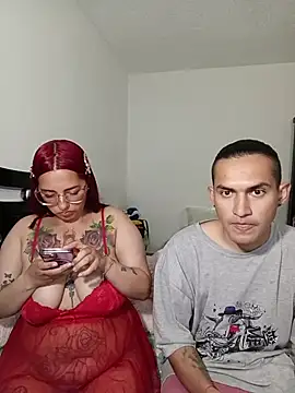 Snapshot of BombomAndAxel chatting on 16, 4, 2026 BombomAndAxel online show from 16, 4, 2026