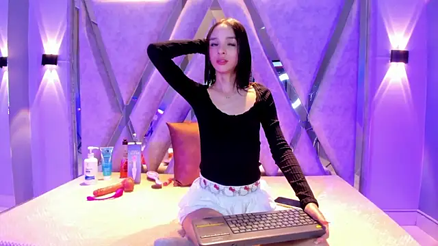 Snapshot of Zoe_444 chatting on 28, 6, 2026 Zoe 444 online show from 28, 6, 2026