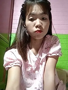 AmyLinee01 online show from 14, 5, 2026