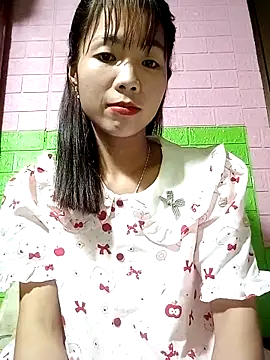 AmyLinee01 online show from 26, 4, 2026