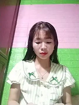 AmyLinee01 online show from 26, 5, 2026