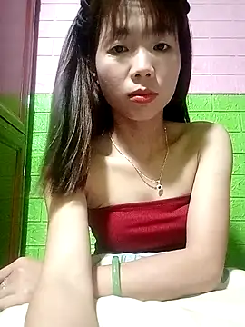 AmyLinee01 online show from 7, 5, 2026