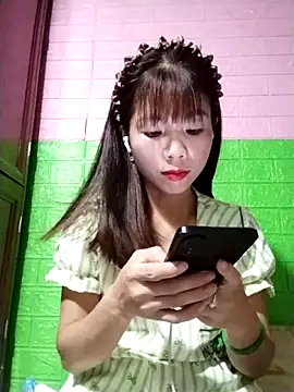 AmyLinee01 online show from 20, 5, 2026