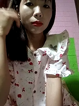 AmyLinee01 online show from 27, 4, 2026