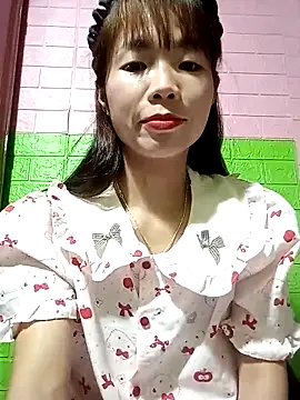 AmyLinee01 online show from 11, 5, 2026