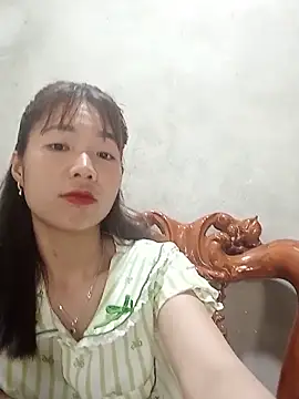 AmyLinee01 online show from 17, 6, 2026
