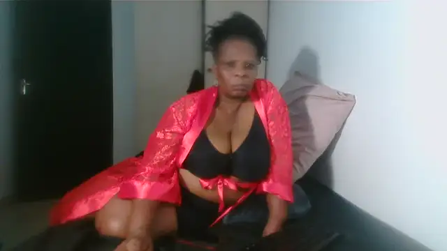 Lucia-boobs online show from 21, 5, 2026