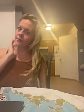 GwenWilde31 online show from 23, 6, 2026