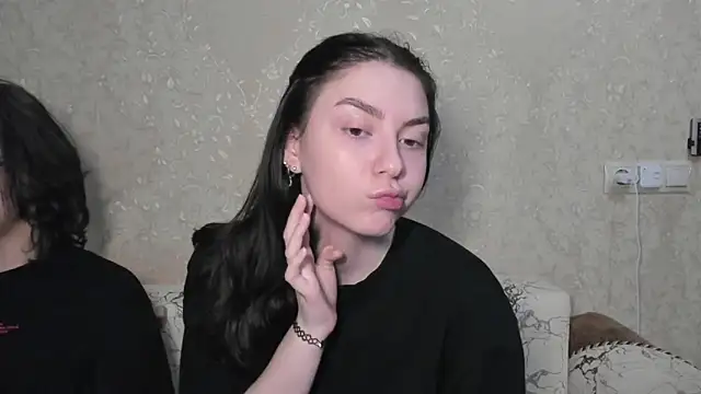 Snapshot of muuur_love231 chatting on 3, 6, 2026 muuur love231 online show from 3, 6, 2026