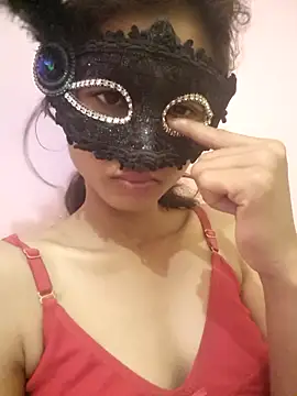 Curvy Amyra online show from 2, 4, 2026