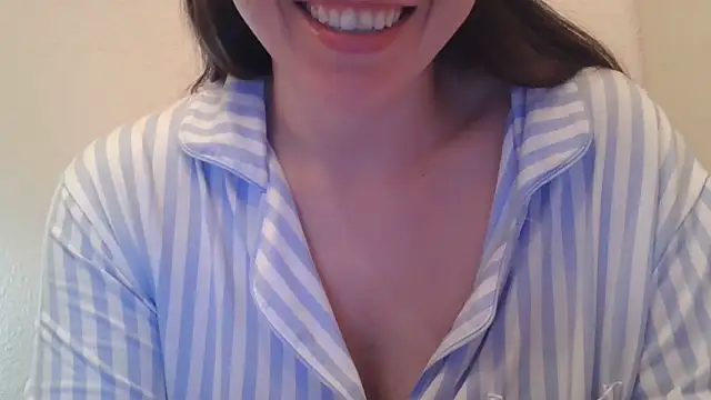Snapshot of mery_lou20252 chatting on 15, 6, 2026 mery lou20252 online show from 15, 6, 2026