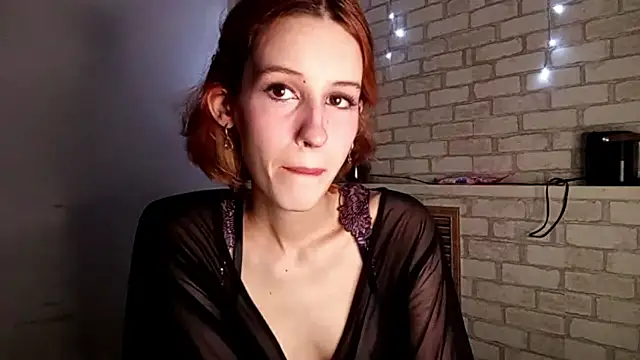 Snapshot of SirenFrost chatting on 13, 6, 2026 SirenFrost online show from 13, 6, 2026