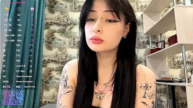 YoursinGoddes online show from 23, 4, 2026