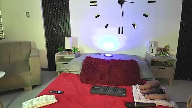 aurora petitee online show from 16, 5, 2026