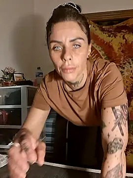 chiquitilla41 online show from 19, 4, 2026