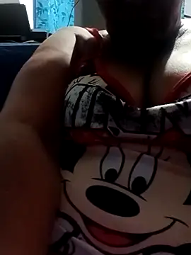 sexymomsn online show from 26, 3, 2026