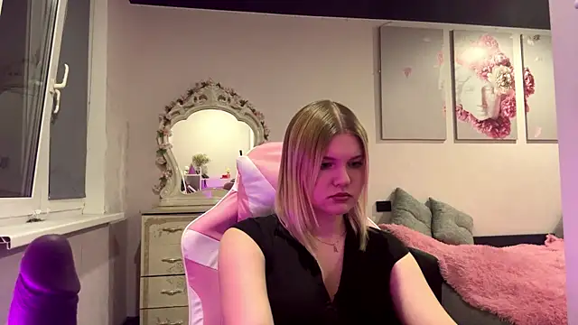 Snapshot of SweettAnny chatting on 30, 6, 2026 SweettAnny online show from 30, 6, 2026