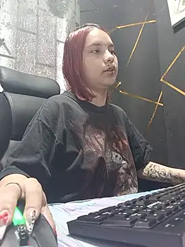 Snapshot of Megam_white chatting on 8, 7, 2026 Megam white online show from 8, 7, 2026