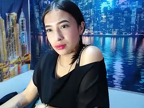 Itze Mua online show from 22, 3, 2026