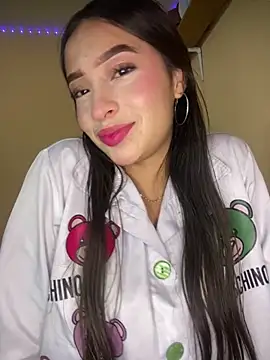 Itze Mua online show from 14, 4, 2026