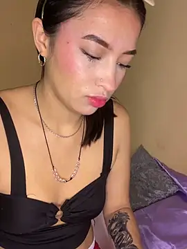 Itze Mua online show from 19, 4, 2026