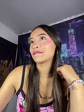 Itze Mua online show from 22, 3, 2026