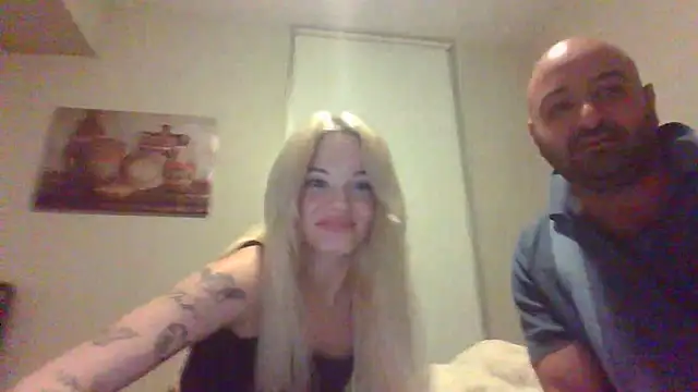 Snapshot of Britneycherry chatting on 21, 4, 2026 Britneycherry online show from 21, 4, 2026